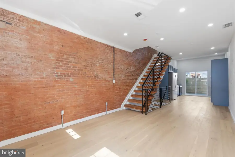 537 Titan St, Philadelphia, PA 19147 - #3