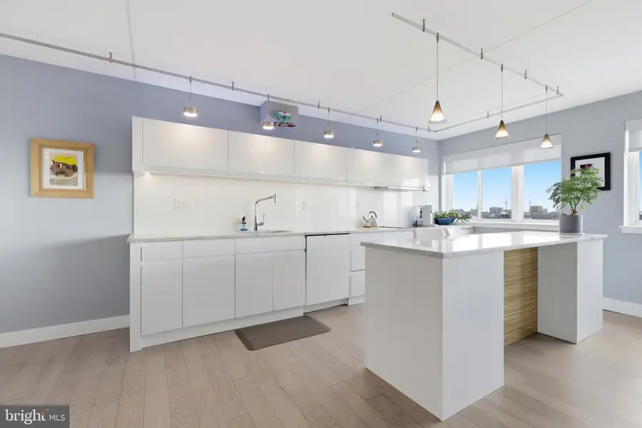 200-10 Lombard St #717, Philadelphia, PA 19147 - #2