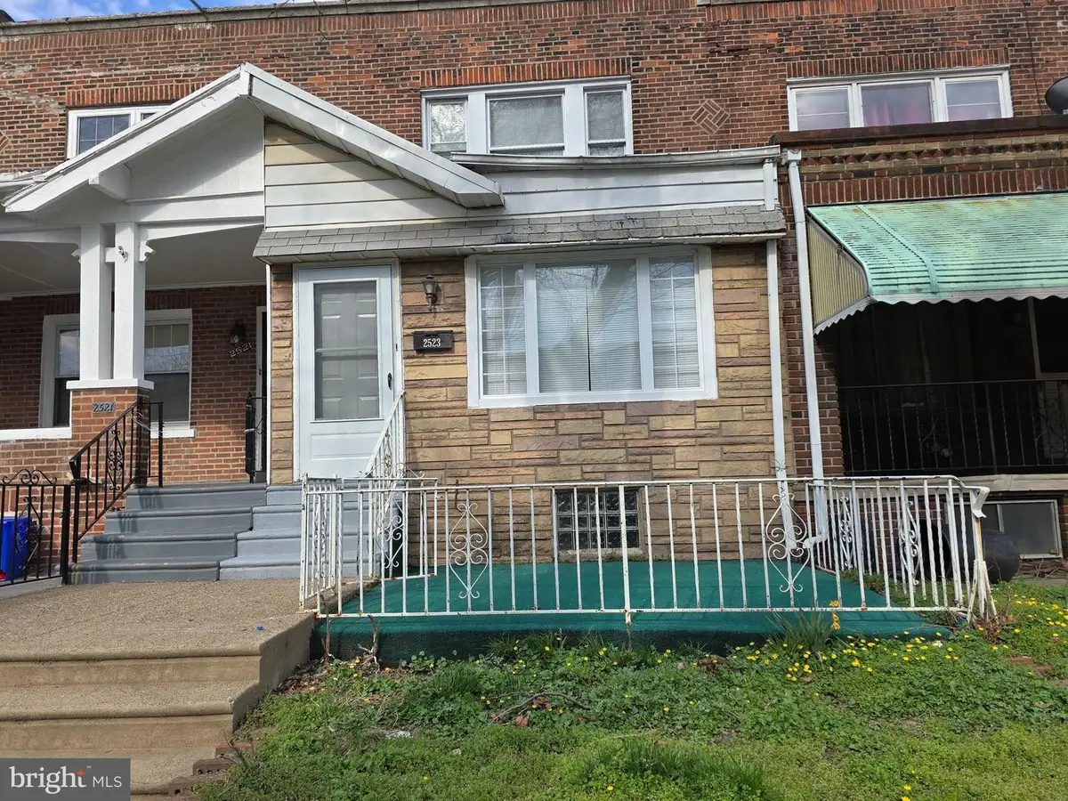 2523 S 62nd St, Philadelphia, PA 19142 - #1