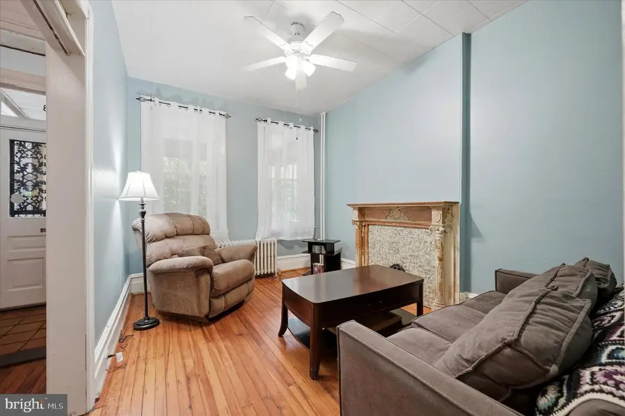 913 S Farragut Ter, Philadelphia, PA 19143 - #3