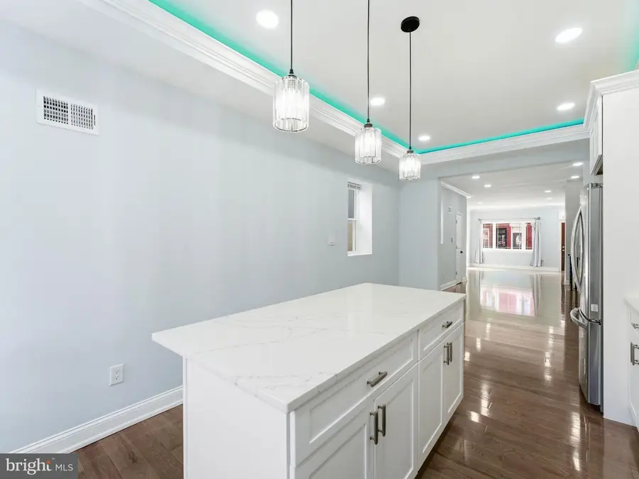 2013 Morris St, Philadelphia, PA 19145 - #3