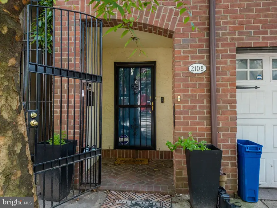 2108 Appletree St, Philadelphia, PA 19103 - #2
