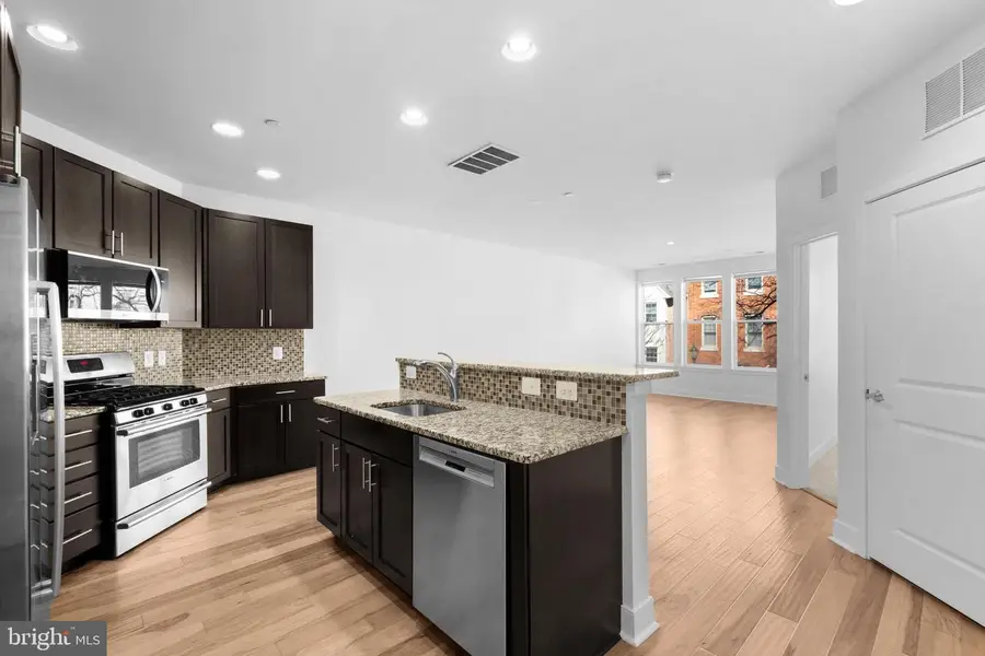 600 S 24th St #202, Philadelphia, PA 19146 - #2