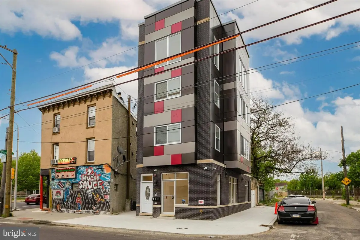 2118 W Oxford St, Philadelphia, PA 19121 - #1