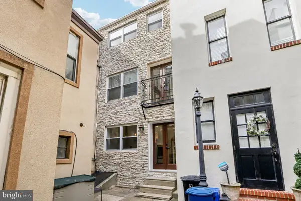 233 Brown St #3, PHILADELPHIA, PA 19123