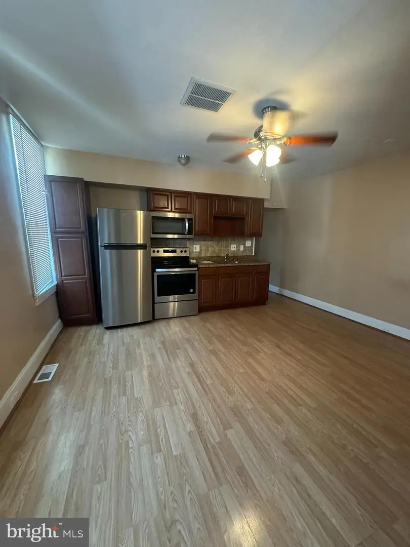 900 S 5th St, Philadelphia, PA 19147 - #1