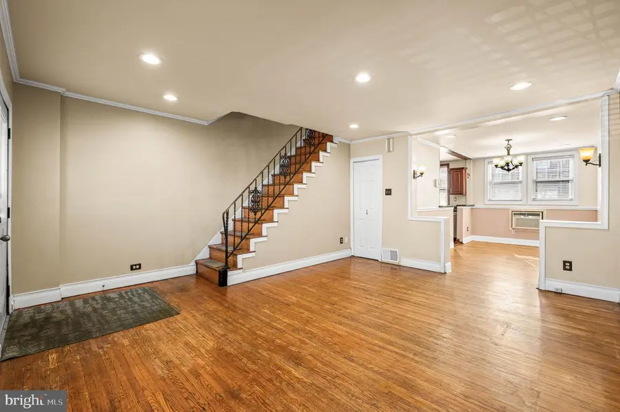 5421 Erdrick St, Philadelphia, PA 19124 - #3