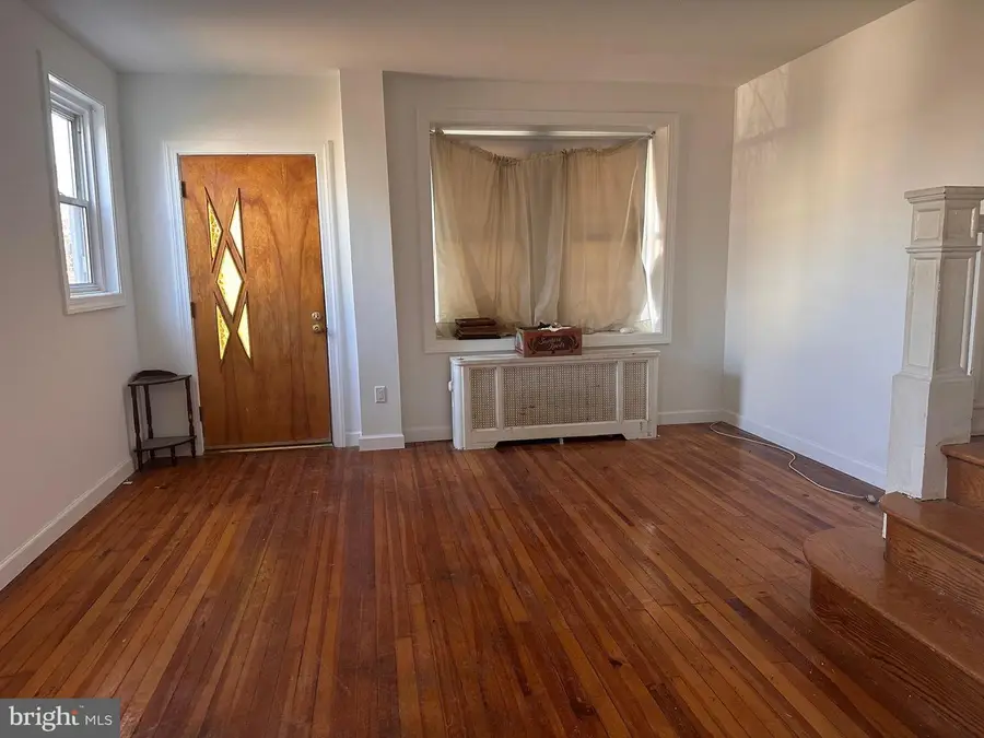 402 Walter St, Philadelphia, PA 19111 - #3