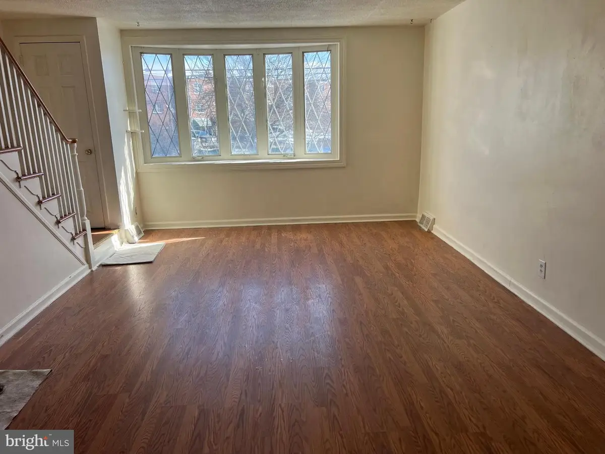 5232 F St, Philadelphia, PA 19124 - #1