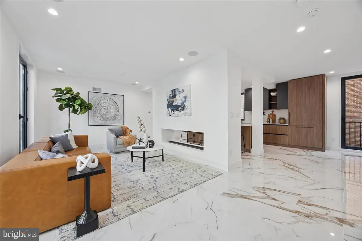 1922 Geary St #9, Philadelphia, PA 19145 - #1