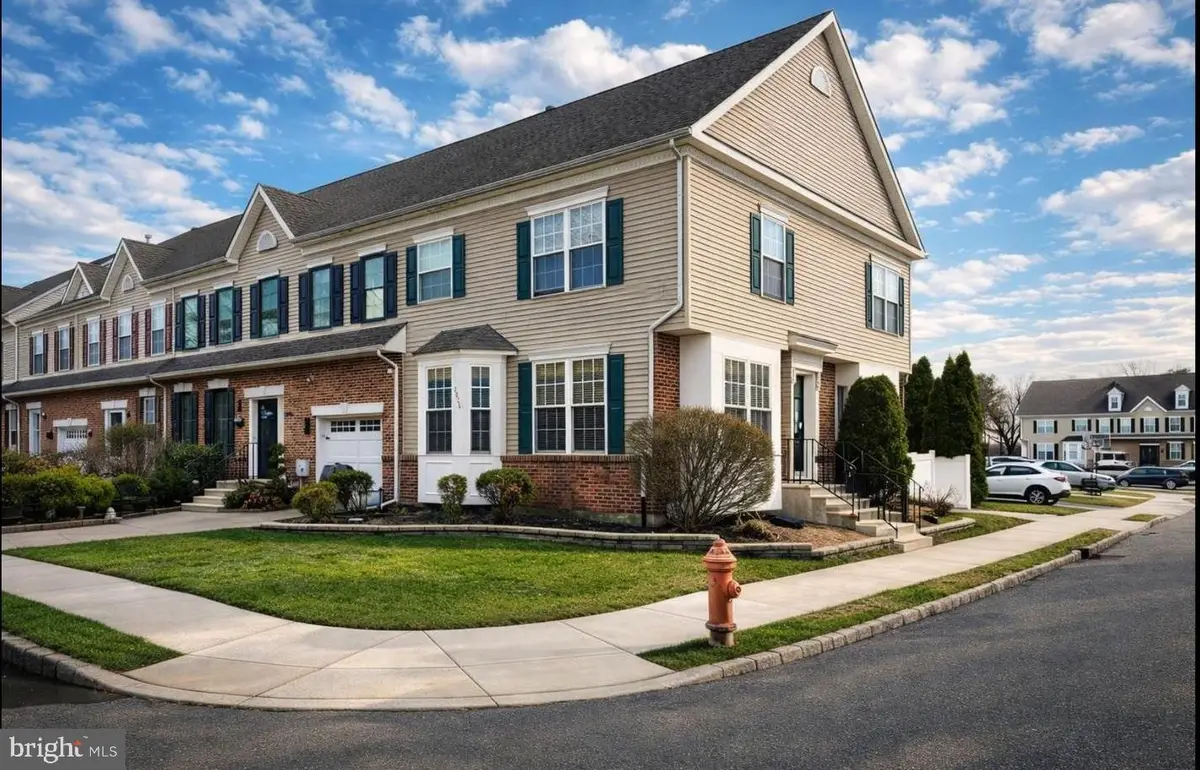 2036 W Reserve Dr, Philadelphia, PA 19145 - #1