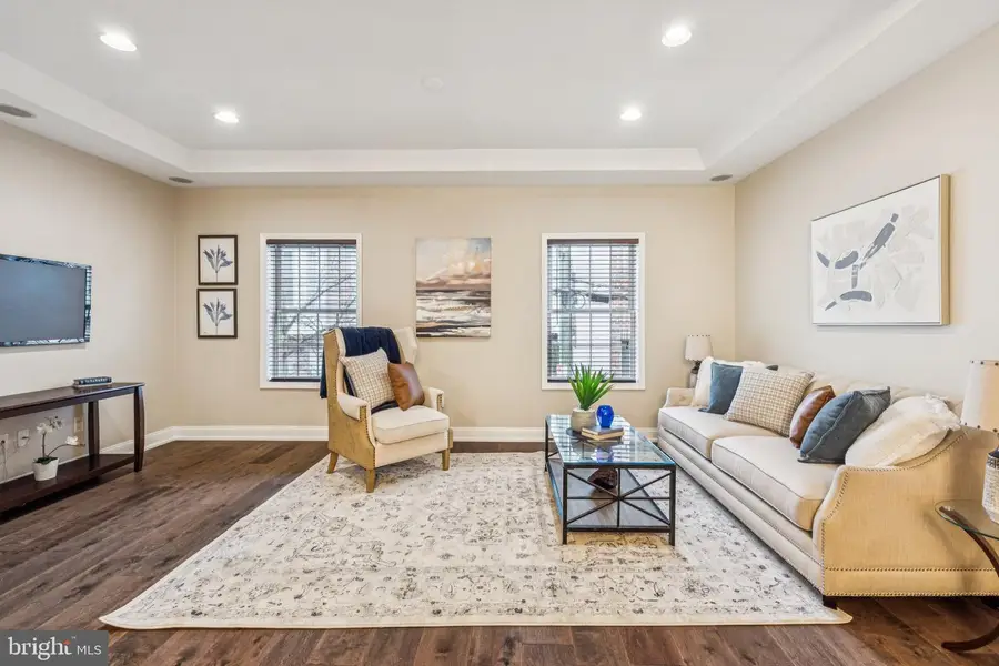 1033 N Leithgow St, Philadelphia, PA 19123 - #2