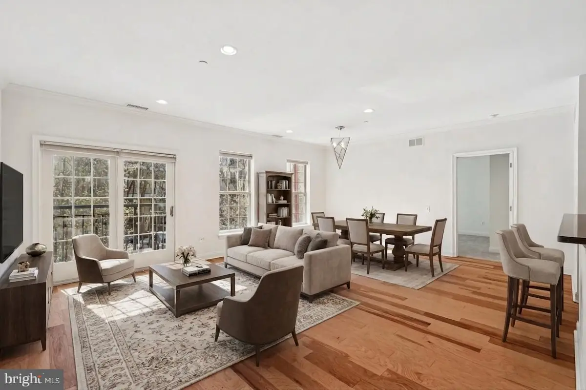 500 Admirals Way #231, Philadelphia, PA 19146 - #1