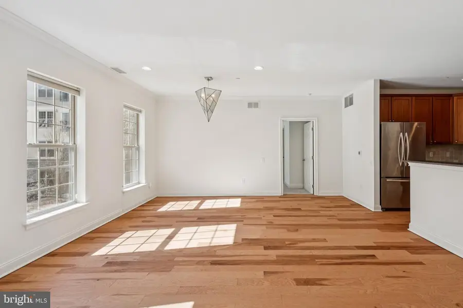 500 Admirals Way #231, Philadelphia, PA 19146 - #3