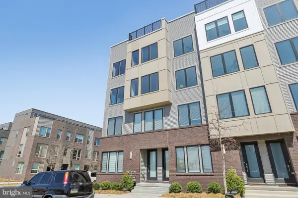 3100 Schirra Ln #117, PHILADELPHIA, PA 19125