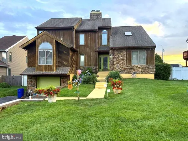 8908 Springview Rd, PHILADELPHIA, PA 19111