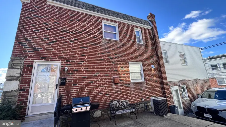 1812 Kendrick St, Philadelphia, PA 19152 - #3