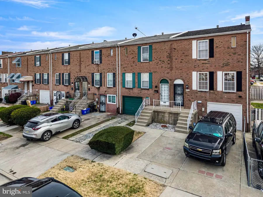 2720 S 76th St, Philadelphia, PA 19153 - #2
