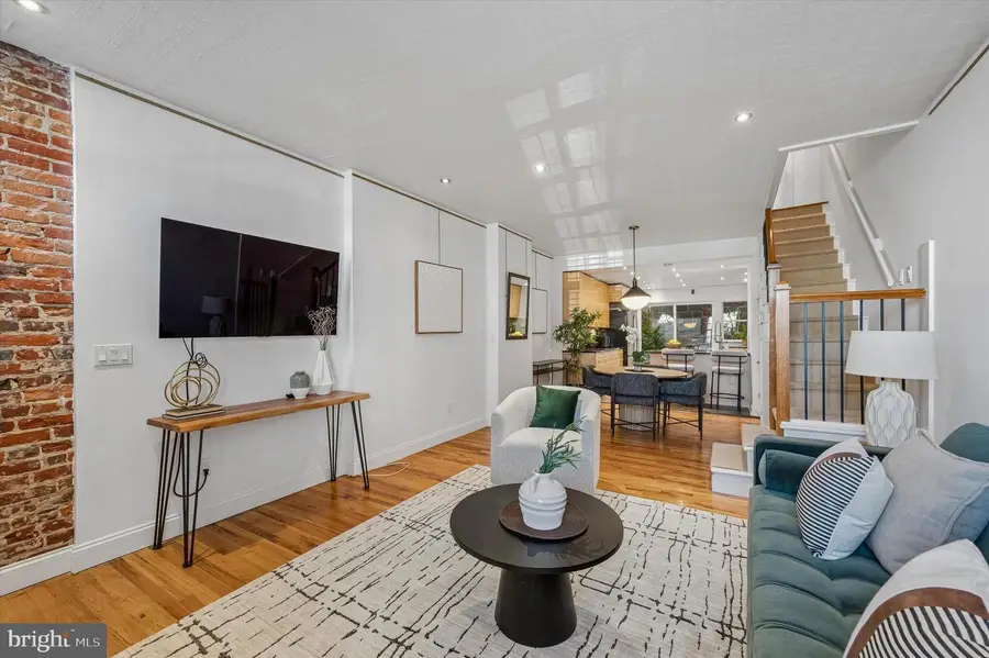 721 S 3rd St, Philadelphia, PA 19147 - #3