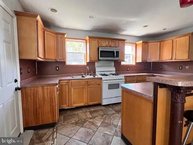 3034 Teesdale St, Philadelphia, PA 19152 - #2