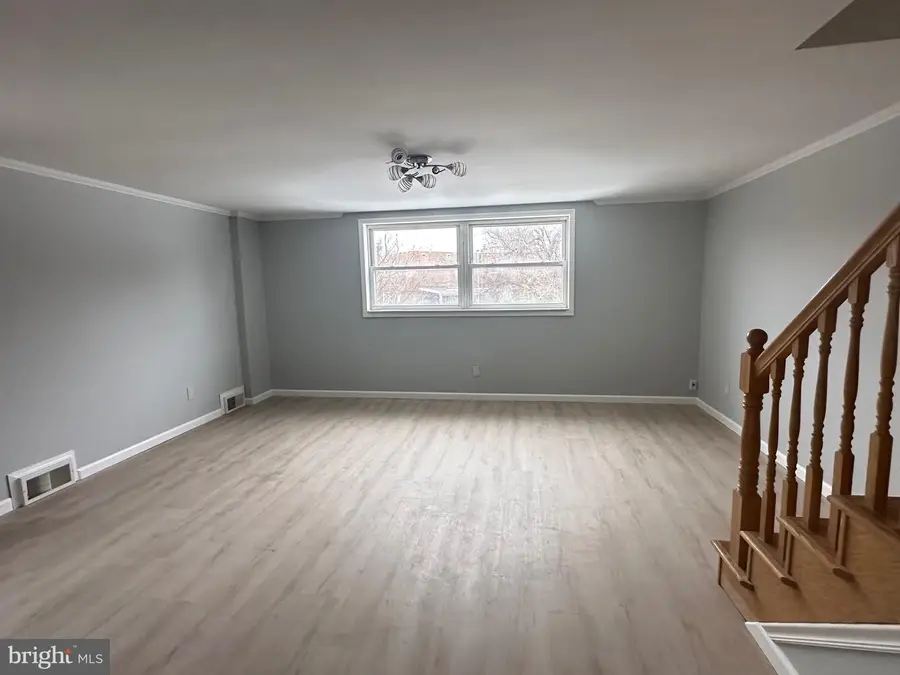 346 Ridgeway Pl, Philadelphia, PA 19116 - #2