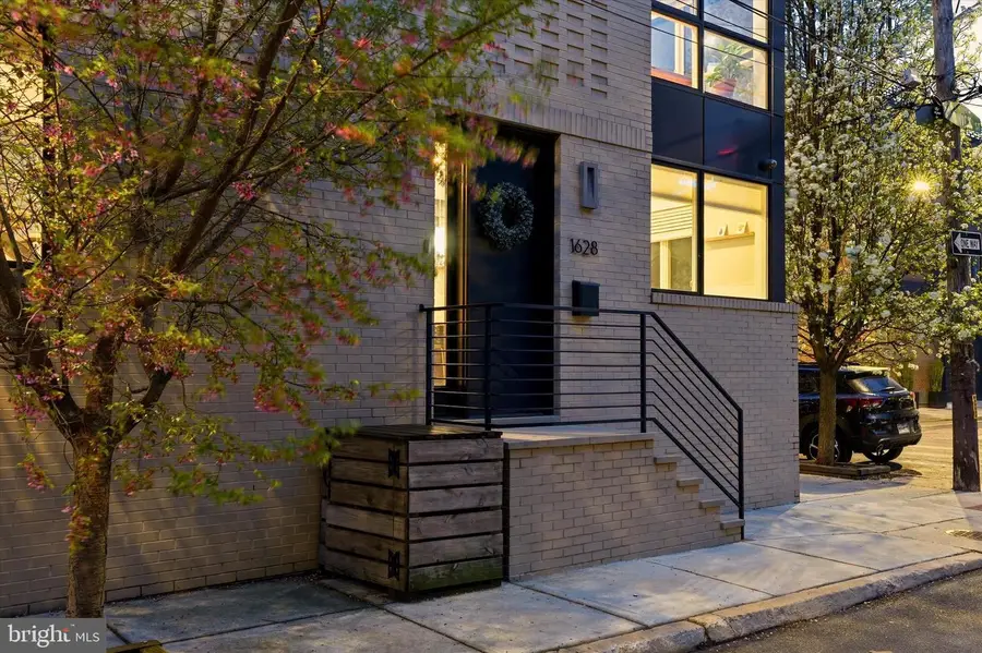 1628 Fitzwater St, Philadelphia, PA 19146 - #2