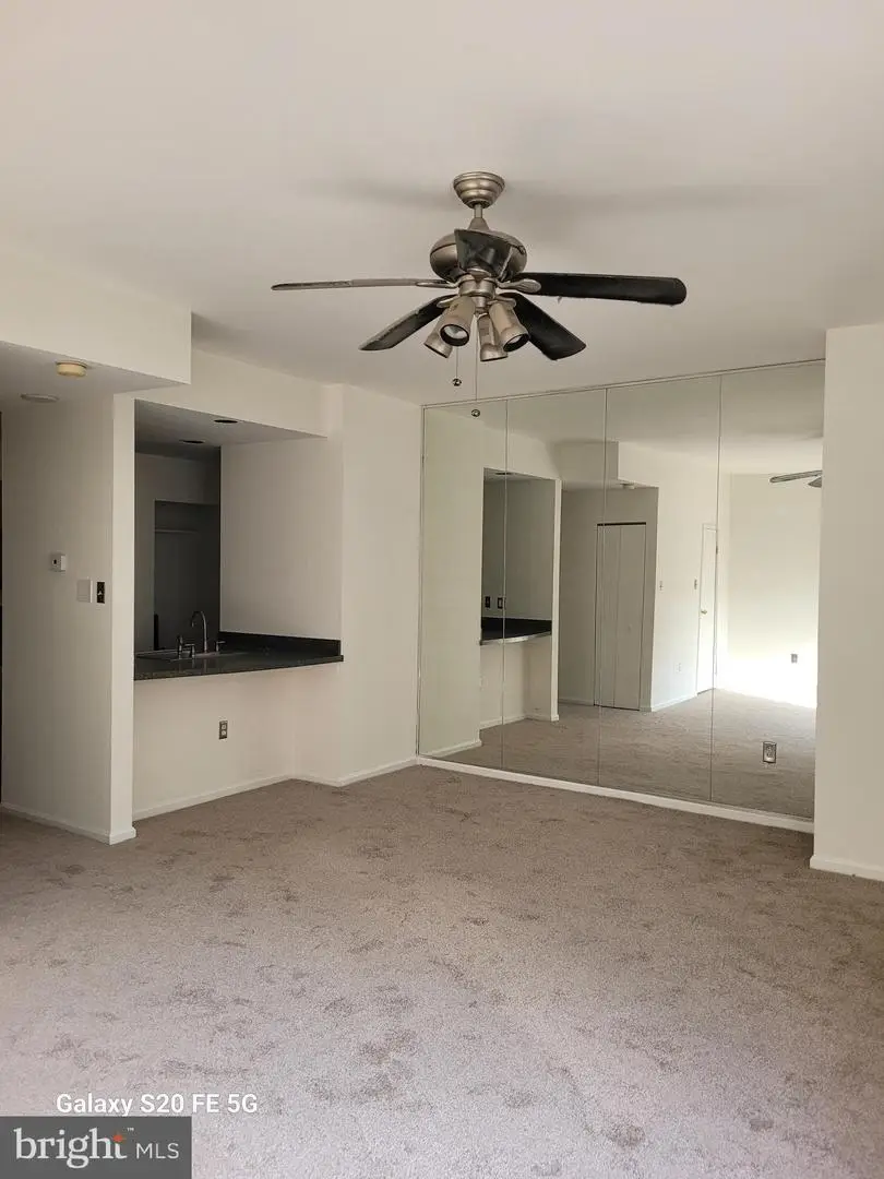 1601-00 Spring Garden St #402, Philadelphia, PA 19130 - #1