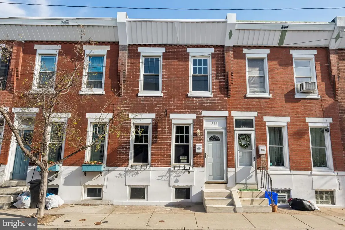 313 Daly St, Philadelphia, PA 19148 - #1