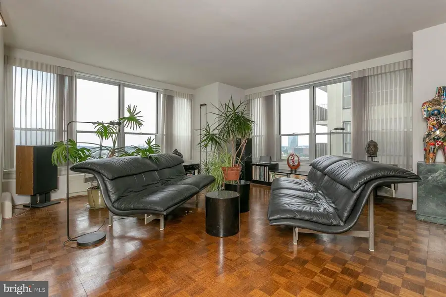 224-30 W. Rittenhouse Sq #1410, Philadelphia, PA 19103 - #2