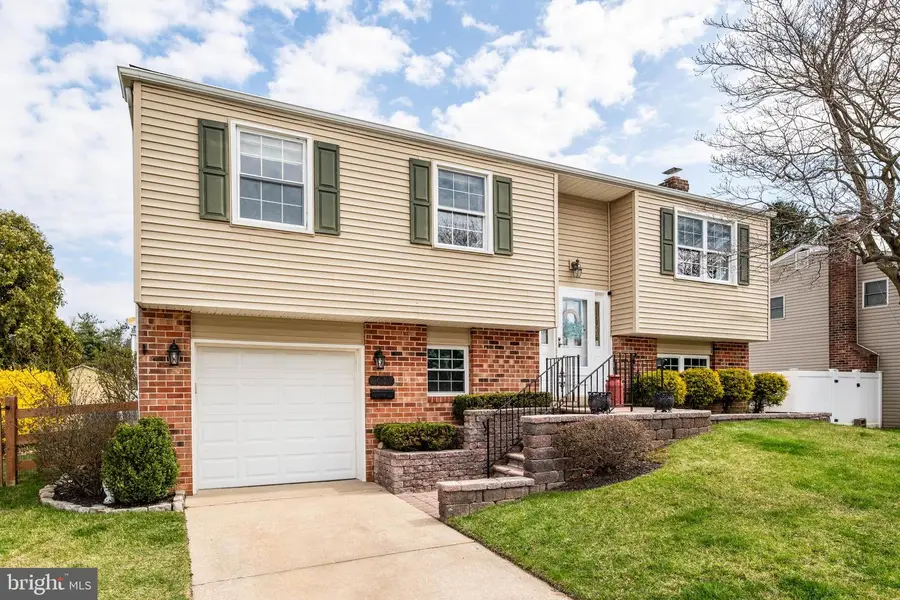 8617 Steeple Dr, Philadelphia, PA 19128 - #2