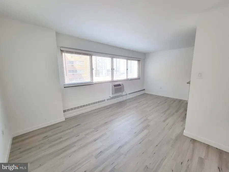 2101-17 Chestnut St #802, Philadelphia, PA 19103 - #2