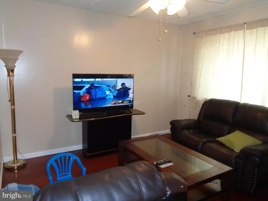 5418 Hawthorne St, Philadelphia, PA 19124 - #2