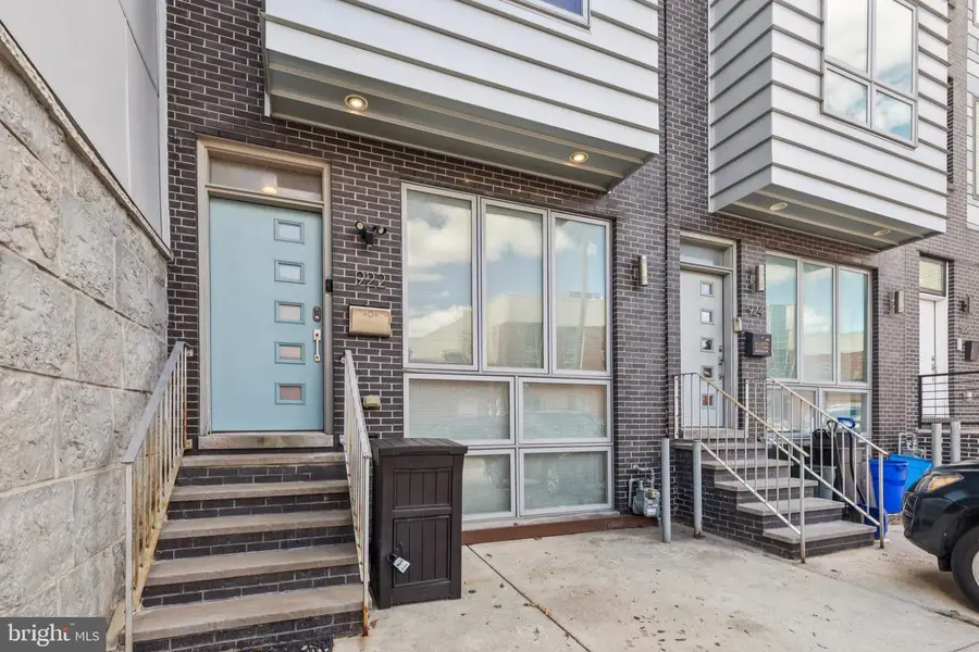 922 N Marshall St, Philadelphia, PA 19123 - #3