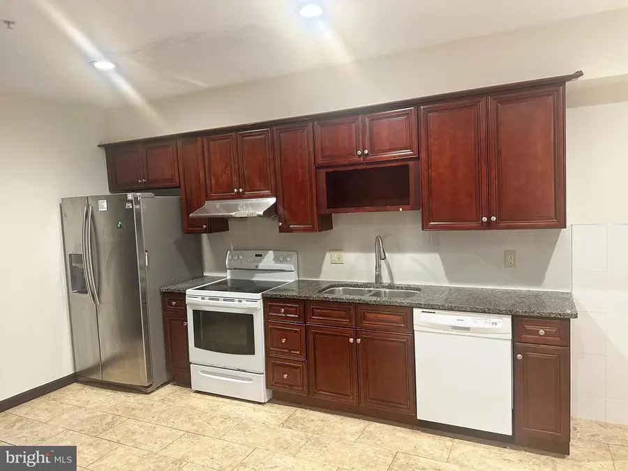 211 N Camac St #6b, Philadelphia, PA 19107 - #3