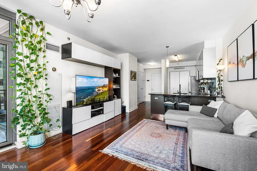 2101 Market St #908, Philadelphia, PA 19103 - #3