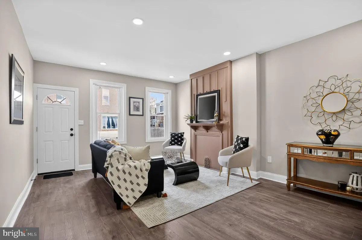 2014 Moore St, Philadelphia, PA 19145 - #1