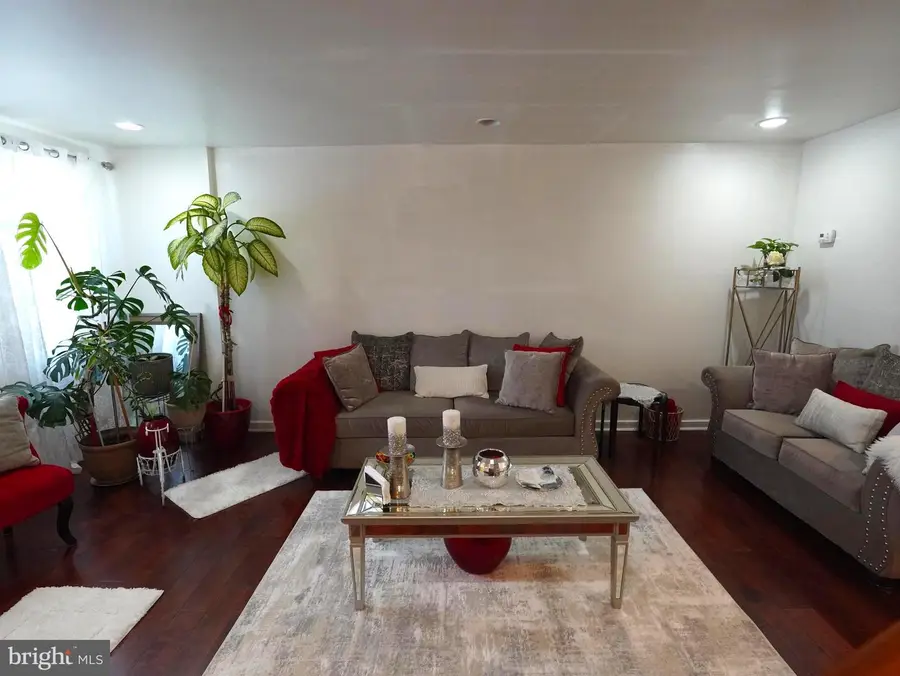 6734 Revere St, Philadelphia, PA 19149 - #2