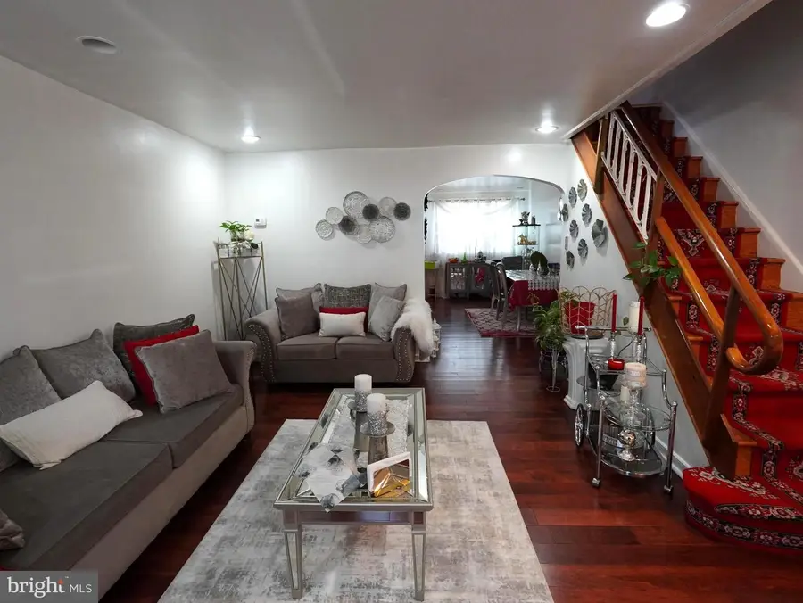 6734 Revere St, Philadelphia, PA 19149 - #3