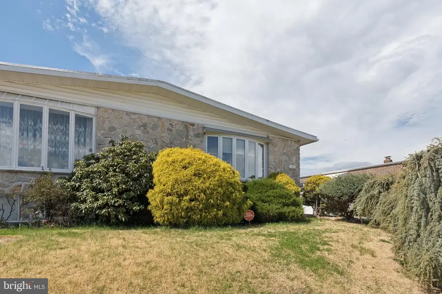 1928 Kentwood St, Philadelphia, PA 19116 - #3