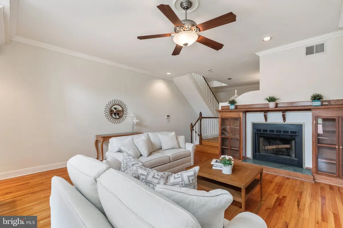 104 Christian St, Philadelphia, PA 19147 - #1