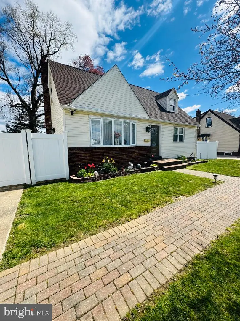 2007 Sanford St, Philadelphia, PA 19116 - #1