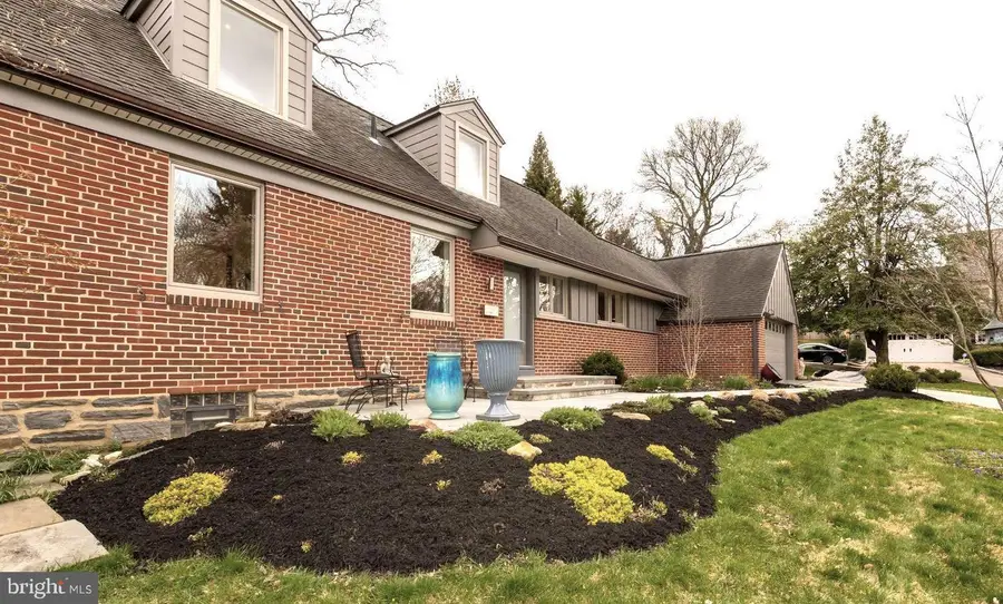 8862 Norwood Ave, Philadelphia, PA 19118 - #2