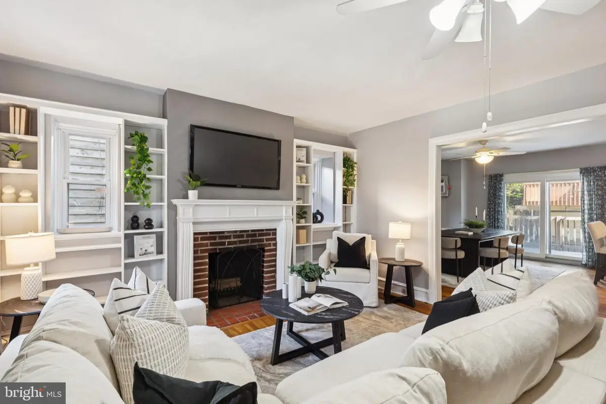 212 Idell St, Philadelphia, PA 19119 - #1