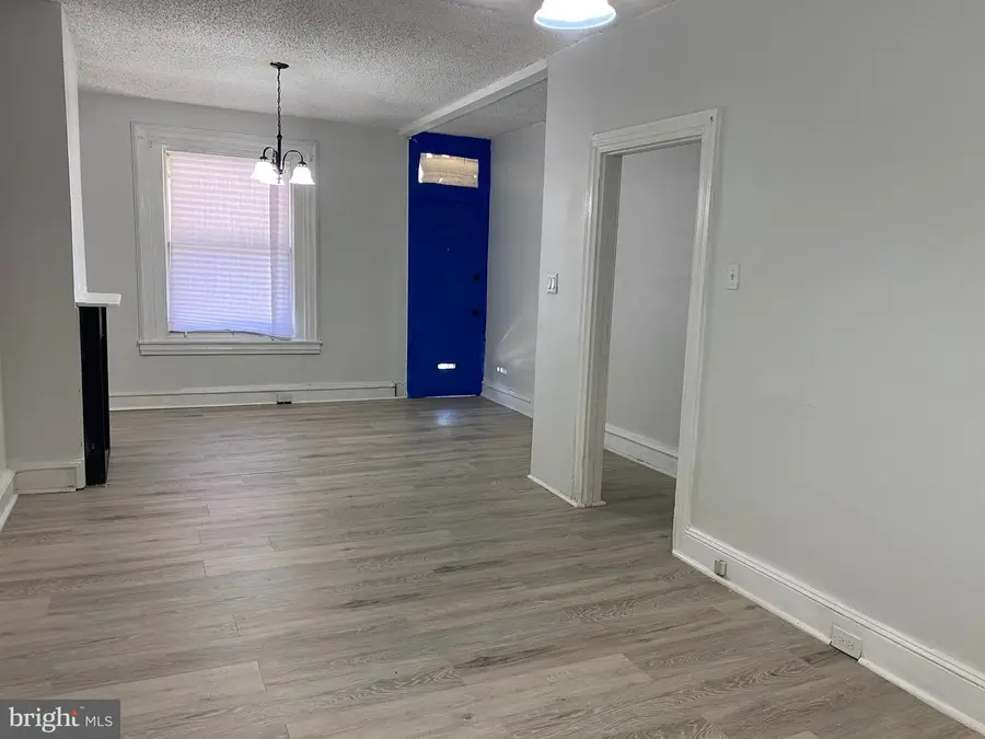 6033 Kershaw St, Philadelphia, PA 19151 - #2