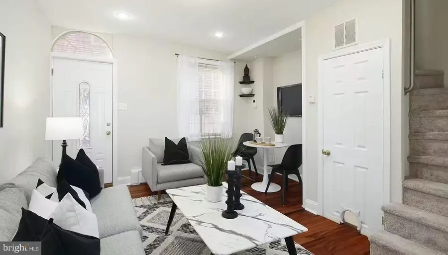 525 Fitzwater St #3, Philadelphia, PA 19147 - #2