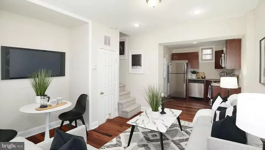 525 Fitzwater St #3, Philadelphia, PA 19147 - #3