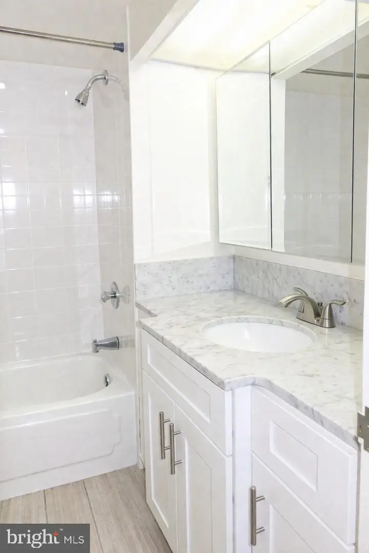 1326-42 Spruce St #703, Philadelphia, PA 19107 - #3