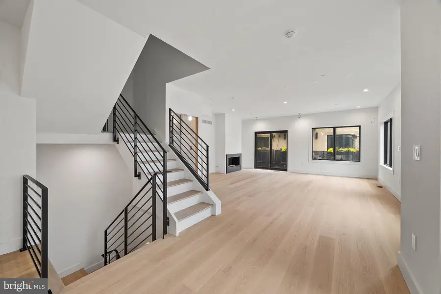 706 Latona St #j, Philadelphia, PA 19147 - #3