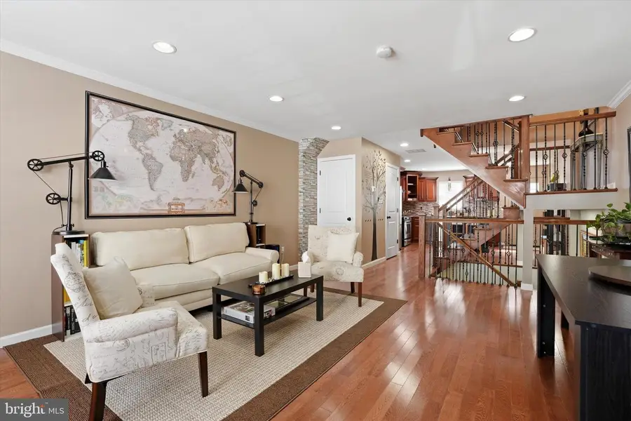 2114 Montrose St, Philadelphia, PA 19146 - #2