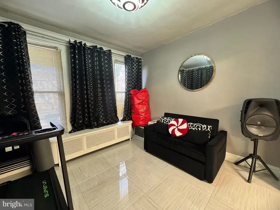 3322 Wellington St, Philadelphia, PA 19149 - #2